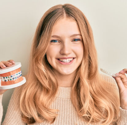 Metal Free Options for Straightening Teeth: Benefits of Invisalign over Braces